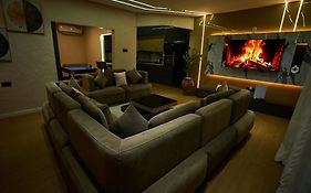 Emiez Apartment And Hotel